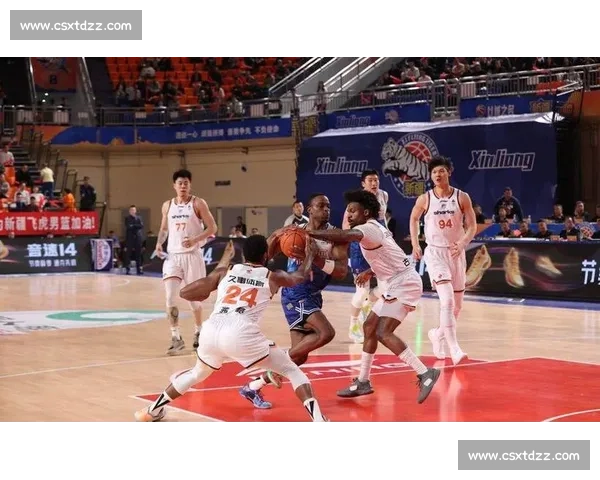 火箭鏖战上海大鲨鱼 谁能在赛场上笑到最后揭秘比赛关键瞬间